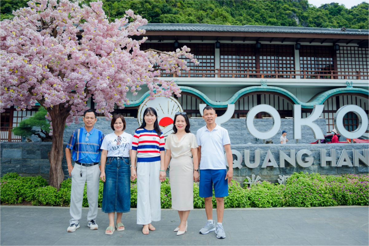 Khách hàng thư giãn tại Yoko Onsen Quang Hanh